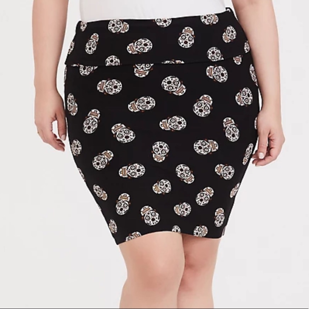 Torrid Sugar Skull Foldover Mini Skirt size 4